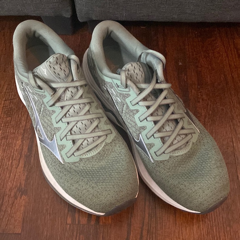 Mizuno Wave Rider